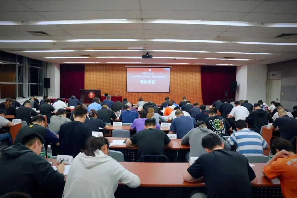 怎样制作一份图文并茂的篮球规则指南?_2